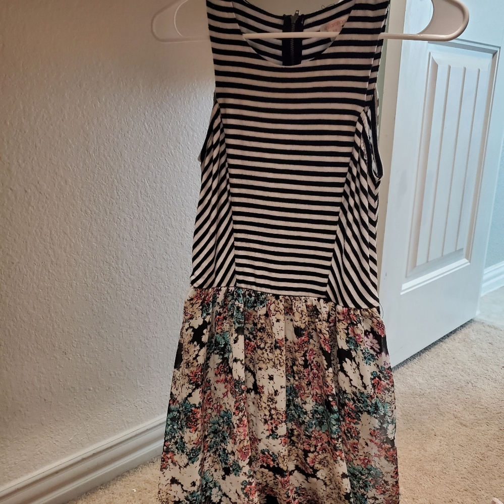 Xhileration Dress Size Small